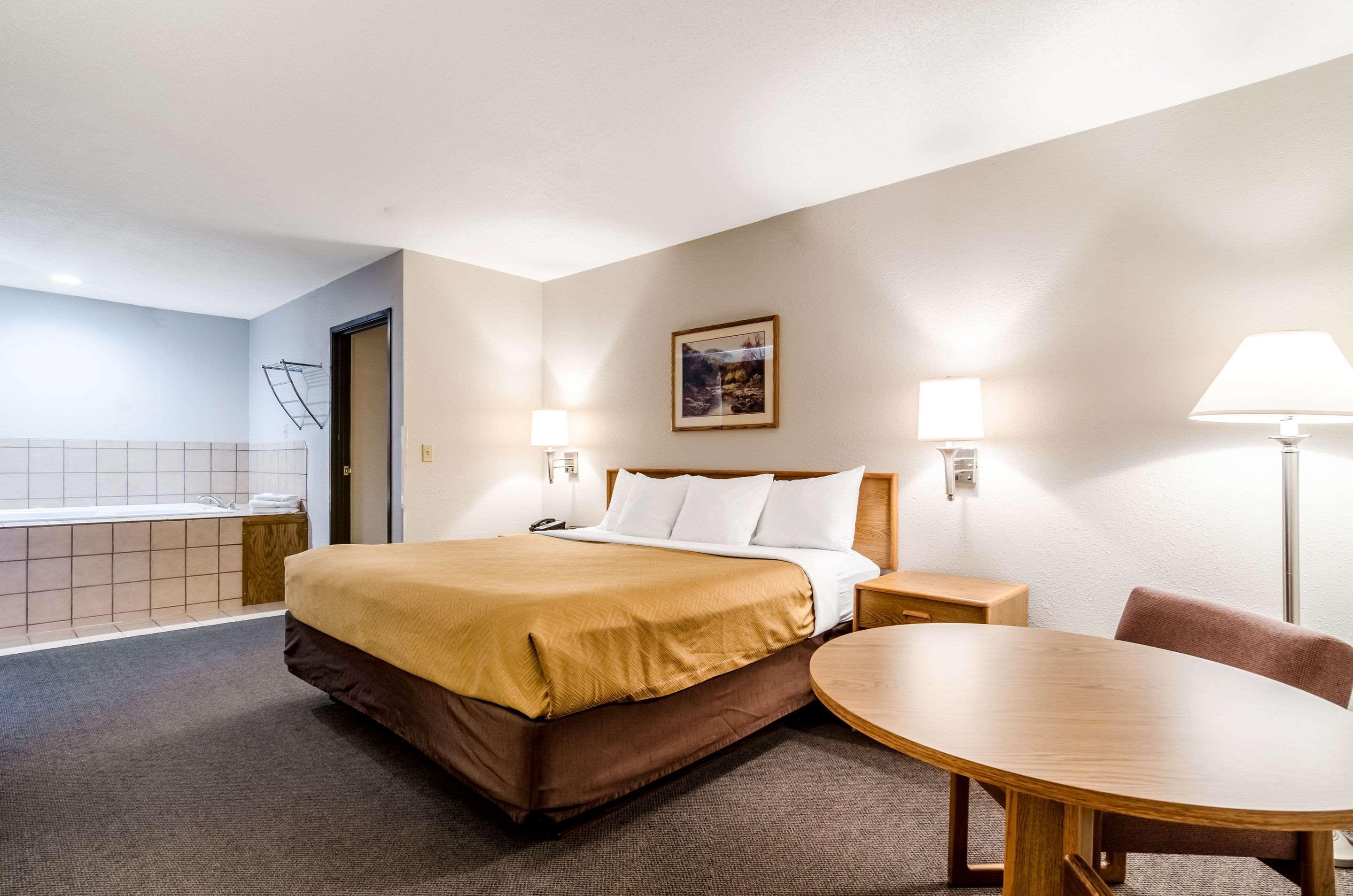 Rodeway Inn Ainsworth Zewnętrze zdjęcie